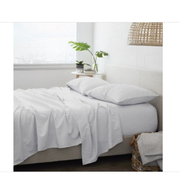 Ienjoy Home Ultra Soft Flannel 4-Pc. Sheet Set, California King - White - Picture 1 of 1